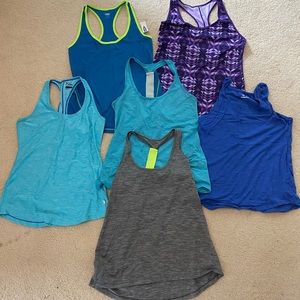 Womens active sports tanks bundle - S